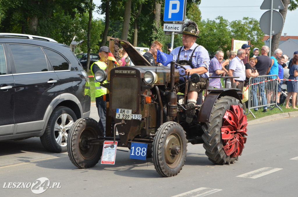 XIX Ogólnopolski Festiwal Starych Ciągników i Maszyn Rolniczych - drugi dzień