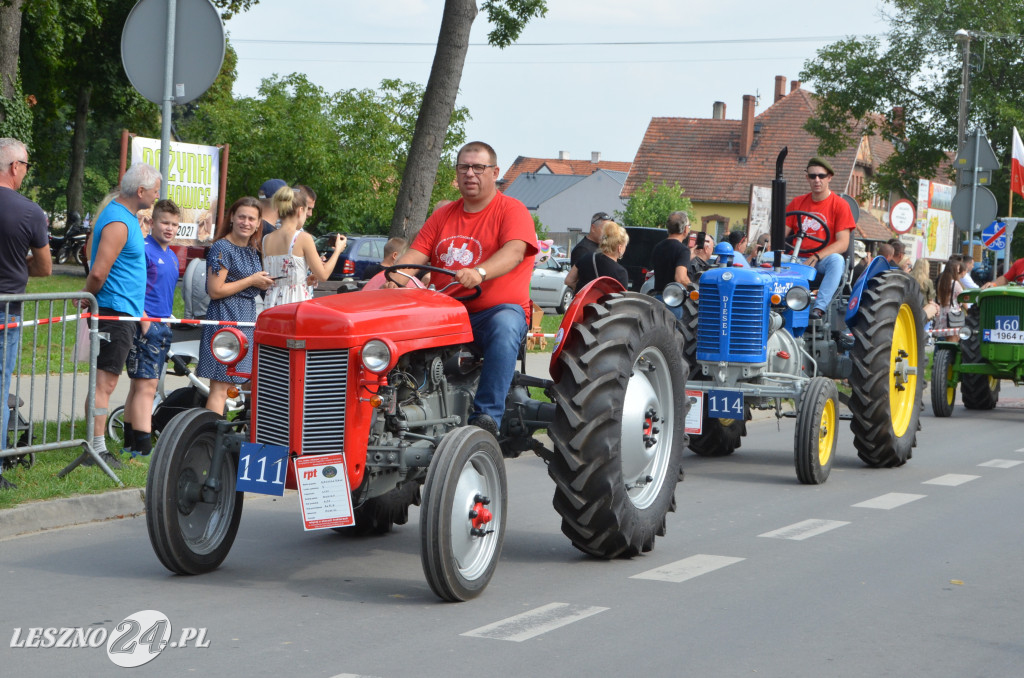 XIX Ogólnopolski Festiwal Starych Ciągników i Maszyn Rolniczych - drugi dzień
