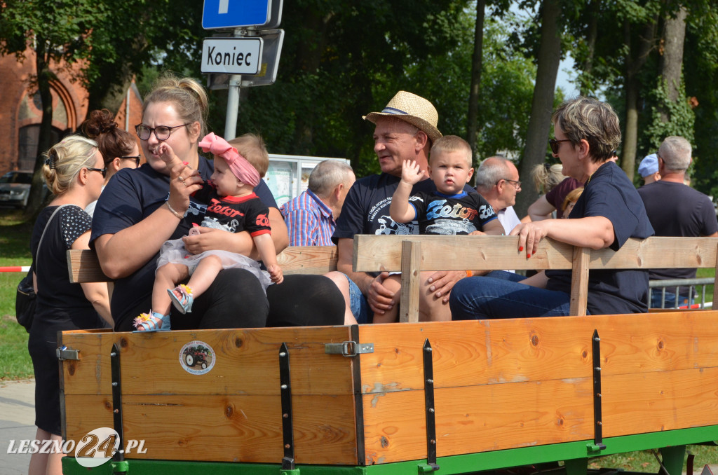 XIX Ogólnopolski Festiwal Starych Ciągników i Maszyn Rolniczych - drugi dzień
