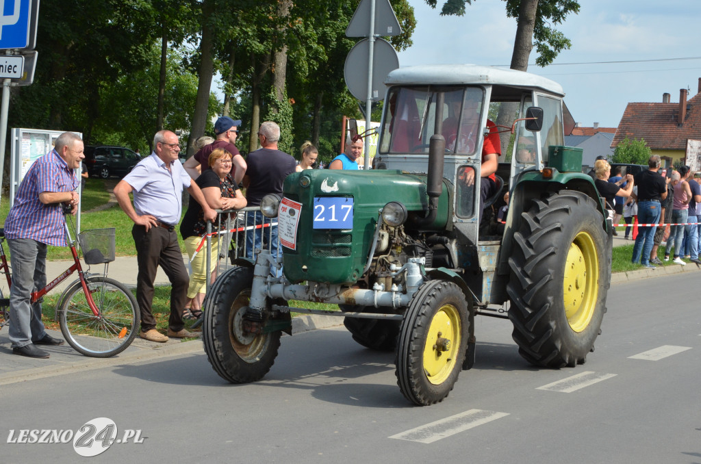 XIX Ogólnopolski Festiwal Starych Ciągników i Maszyn Rolniczych - drugi dzień