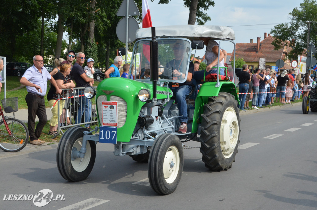 XIX Ogólnopolski Festiwal Starych Ciągników i Maszyn Rolniczych - drugi dzień