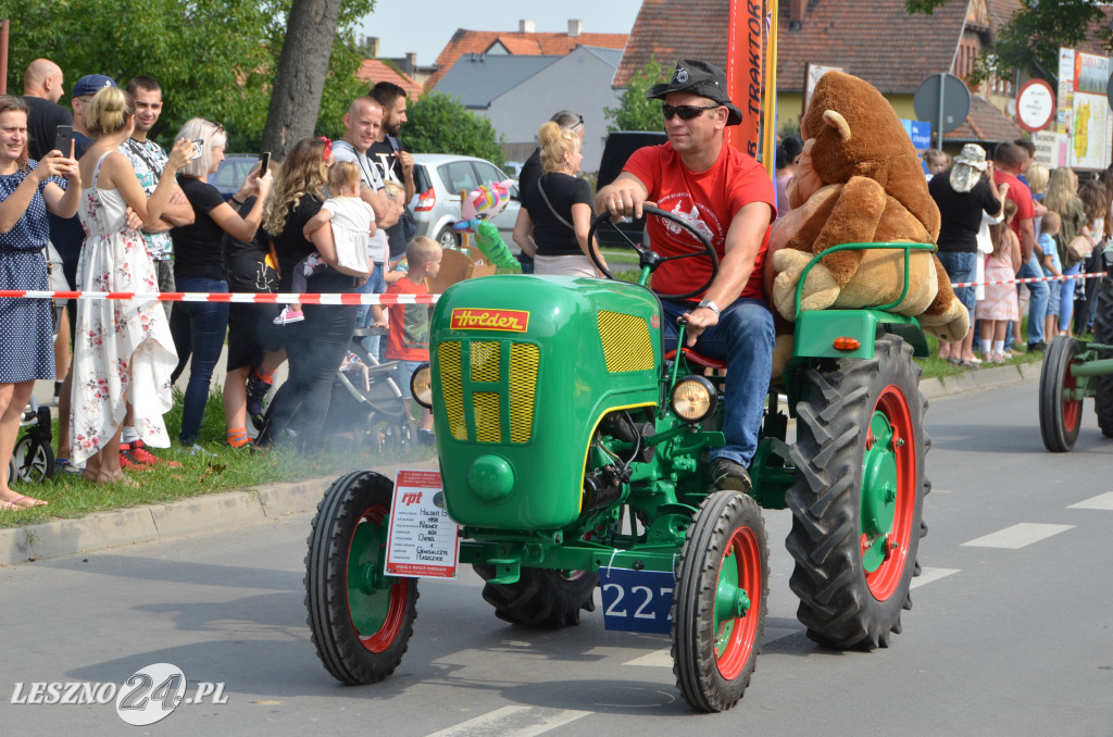 XIX Ogólnopolski Festiwal Starych Ciągników i Maszyn Rolniczych - drugi dzień