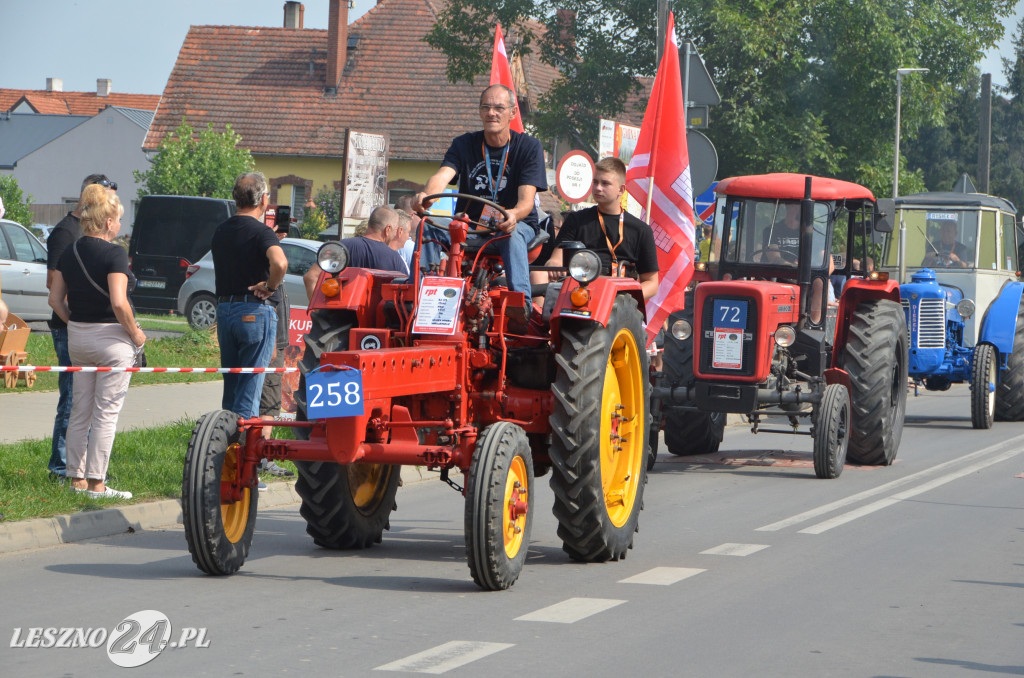 XIX Ogólnopolski Festiwal Starych Ciągników i Maszyn Rolniczych - drugi dzień