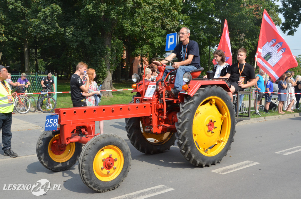 XIX Ogólnopolski Festiwal Starych Ciągników i Maszyn Rolniczych - drugi dzień