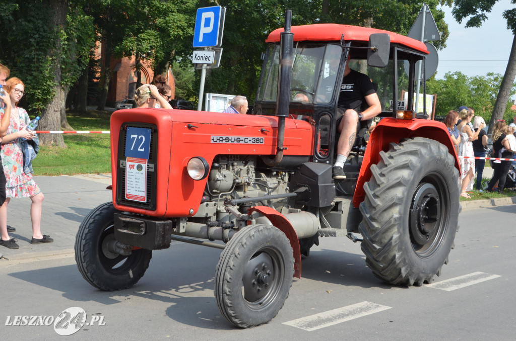 XIX Ogólnopolski Festiwal Starych Ciągników i Maszyn Rolniczych - drugi dzień