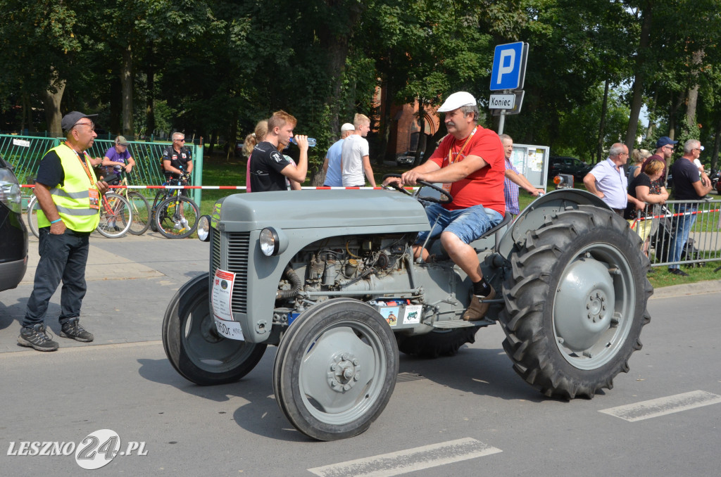 XIX Ogólnopolski Festiwal Starych Ciągników i Maszyn Rolniczych - drugi dzień