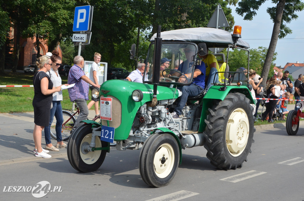 XIX Ogólnopolski Festiwal Starych Ciągników i Maszyn Rolniczych - drugi dzień