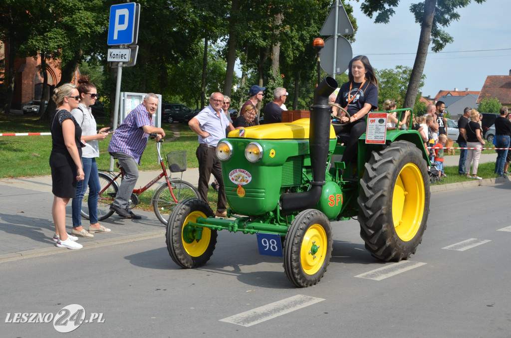 XIX Ogólnopolski Festiwal Starych Ciągników i Maszyn Rolniczych - drugi dzień