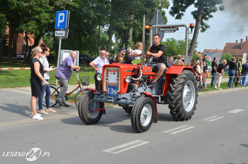 XIX Ogólnopolski Festiwal Starych Ciągników i Maszyn Rolniczych - drugi dzień