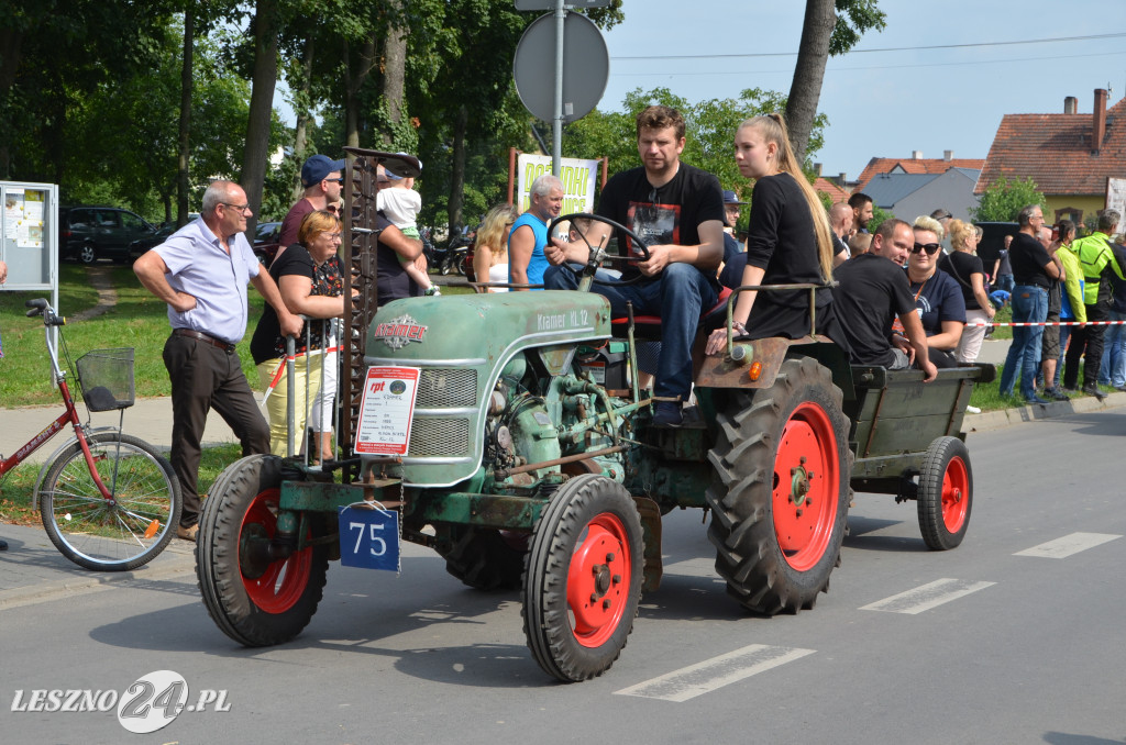 XIX Ogólnopolski Festiwal Starych Ciągników i Maszyn Rolniczych - drugi dzień