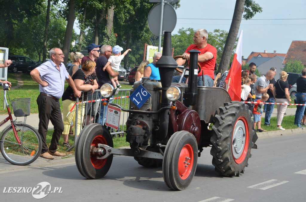 XIX Ogólnopolski Festiwal Starych Ciągników i Maszyn Rolniczych - drugi dzień