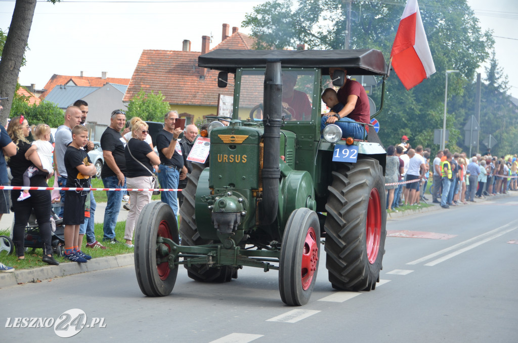 XIX Ogólnopolski Festiwal Starych Ciągników i Maszyn Rolniczych - drugi dzień