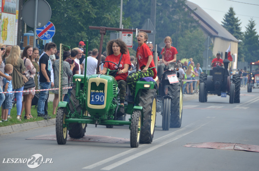XIX Ogólnopolski Festiwal Starych Ciągników i Maszyn Rolniczych - drugi dzień