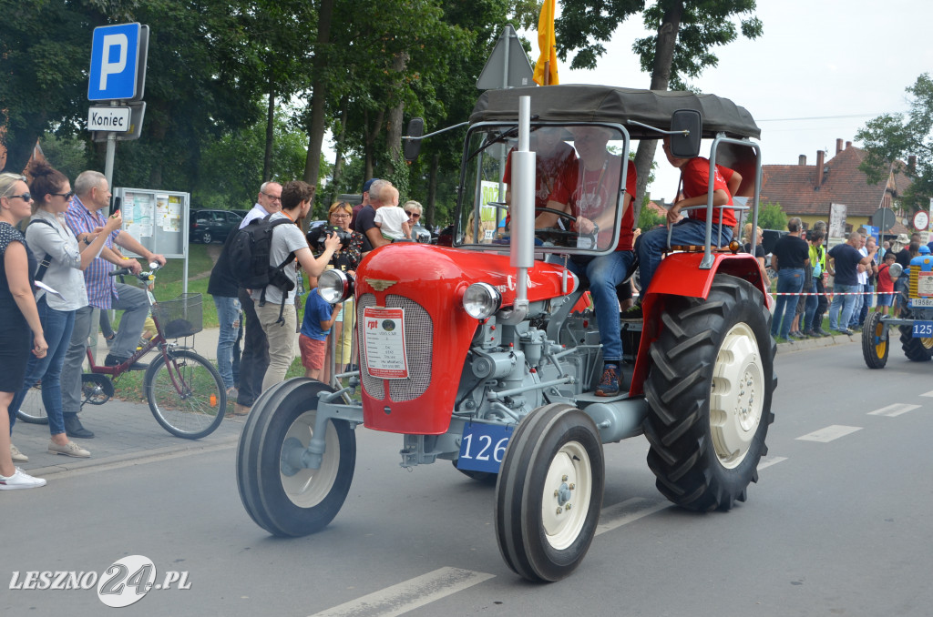 XIX Ogólnopolski Festiwal Starych Ciągników i Maszyn Rolniczych - drugi dzień