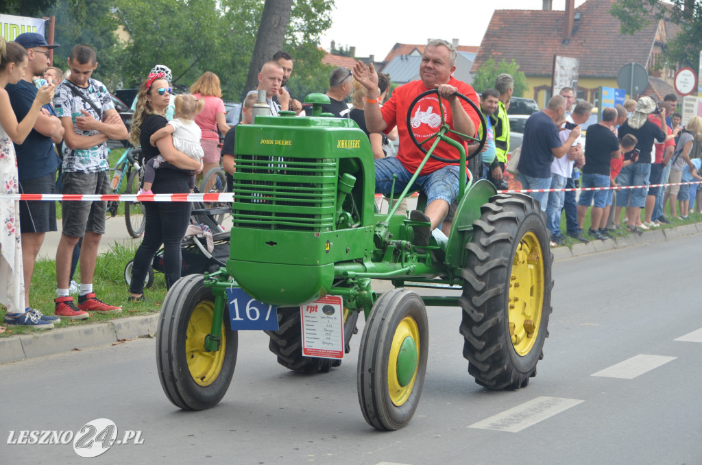 XIX Ogólnopolski Festiwal Starych Ciągników i Maszyn Rolniczych - drugi dzień