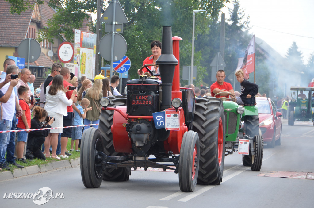 XIX Ogólnopolski Festiwal Starych Ciągników i Maszyn Rolniczych - drugi dzień