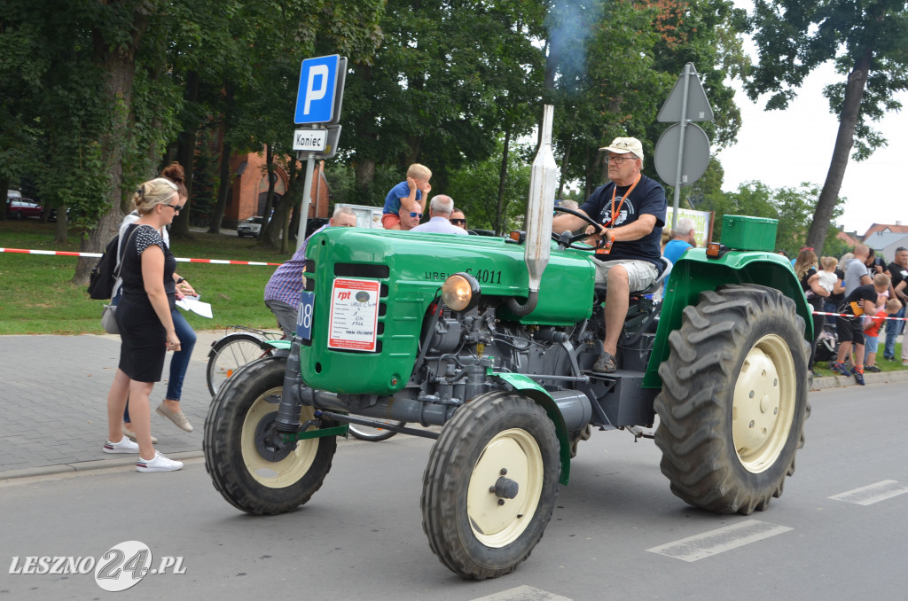 XIX Ogólnopolski Festiwal Starych Ciągników i Maszyn Rolniczych - drugi dzień