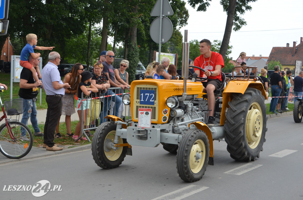 XIX Ogólnopolski Festiwal Starych Ciągników i Maszyn Rolniczych - drugi dzień