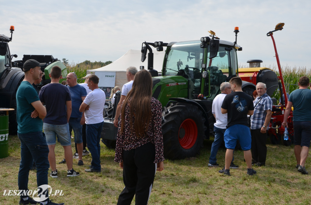 XIX Ogólnopolski Festiwal Starych Ciągników i Maszyn Rolniczych - drugi dzień