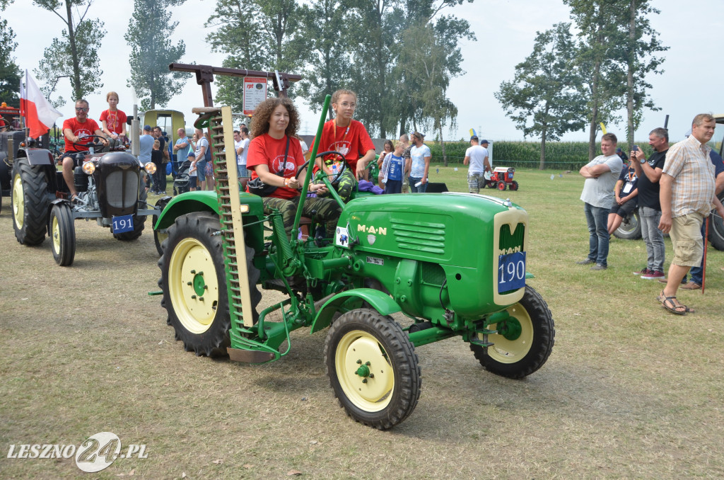 XIX Ogólnopolski Festiwal Starych Ciągników i Maszyn Rolniczych - drugi dzień
