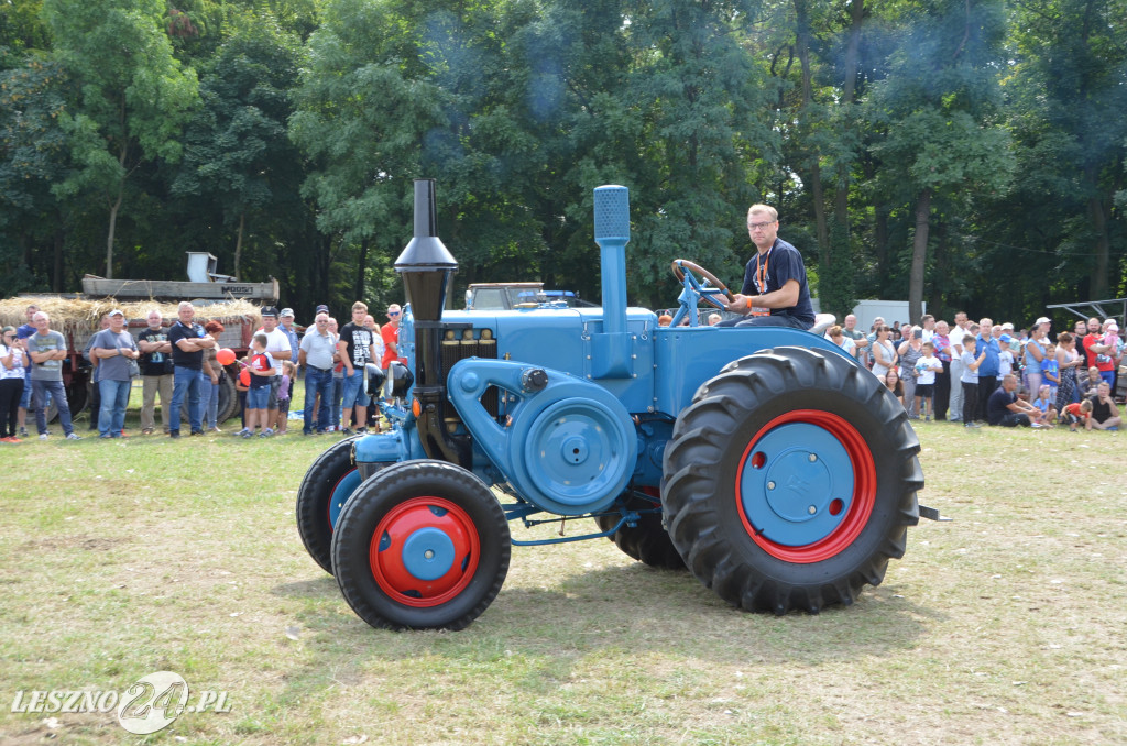 XIX Ogólnopolski Festiwal Starych Ciągników i Maszyn Rolniczych - drugi dzień