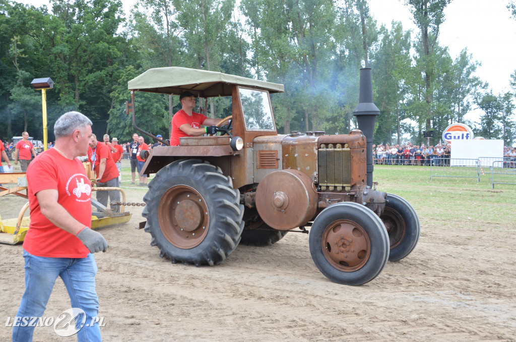 XIX Ogólnopolski Festiwal Starych Ciągników i Maszyn Rolniczych - drugi dzień