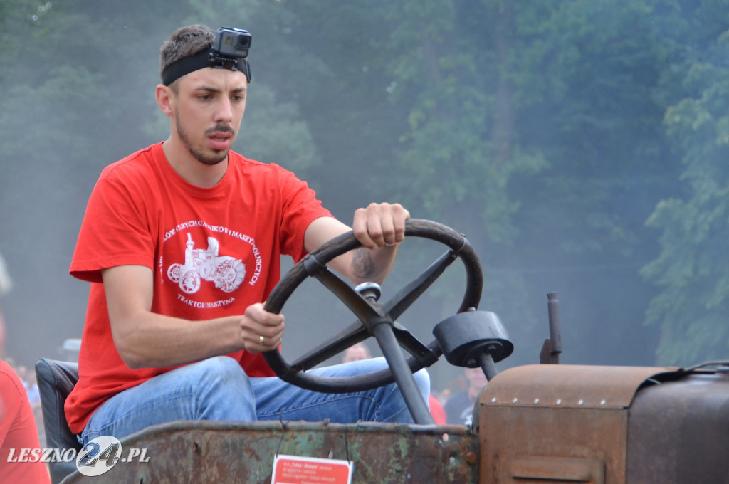 XIX Ogólnopolski Festiwal Starych Ciągników i Maszyn Rolniczych - drugi dzień