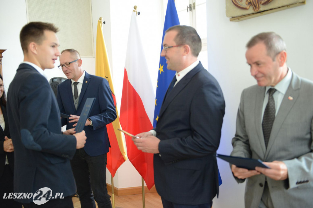 Najlepsi uczniowie nagrodzeni