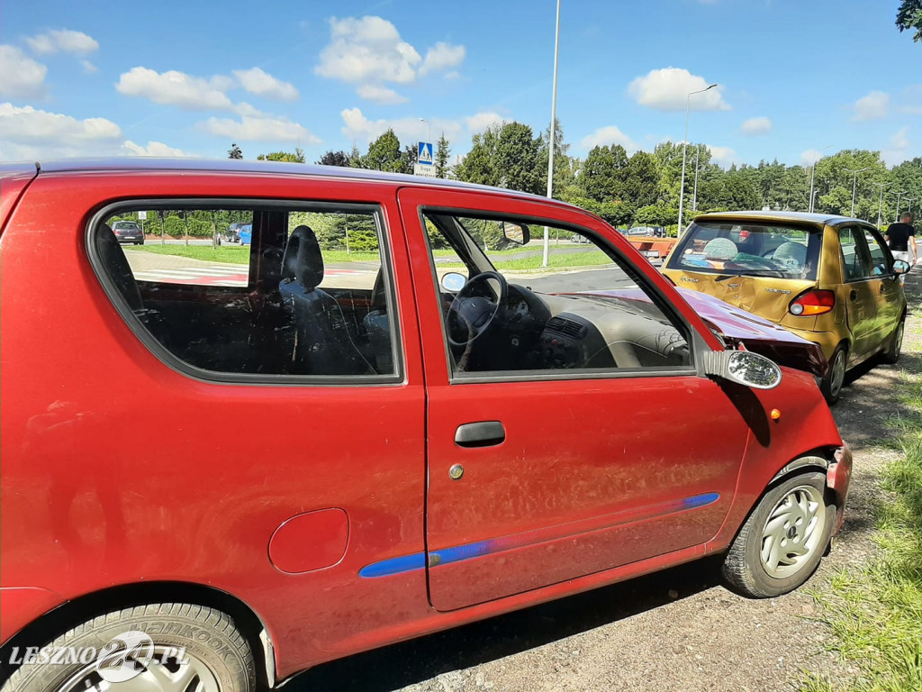 Na ulicy Osieckiej w Lesznie zderzyły się dwa auta