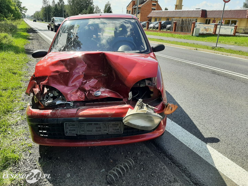 Na ulicy Osieckiej w Lesznie zderzyły się dwa auta