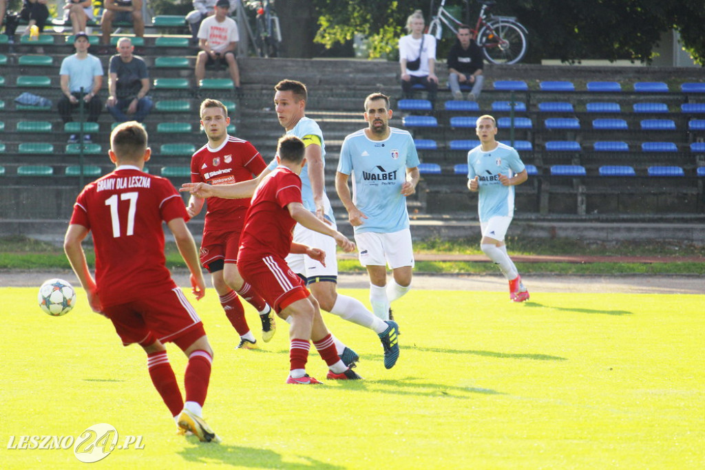 W piłkarskim derby Polonia lepsza od Rawii