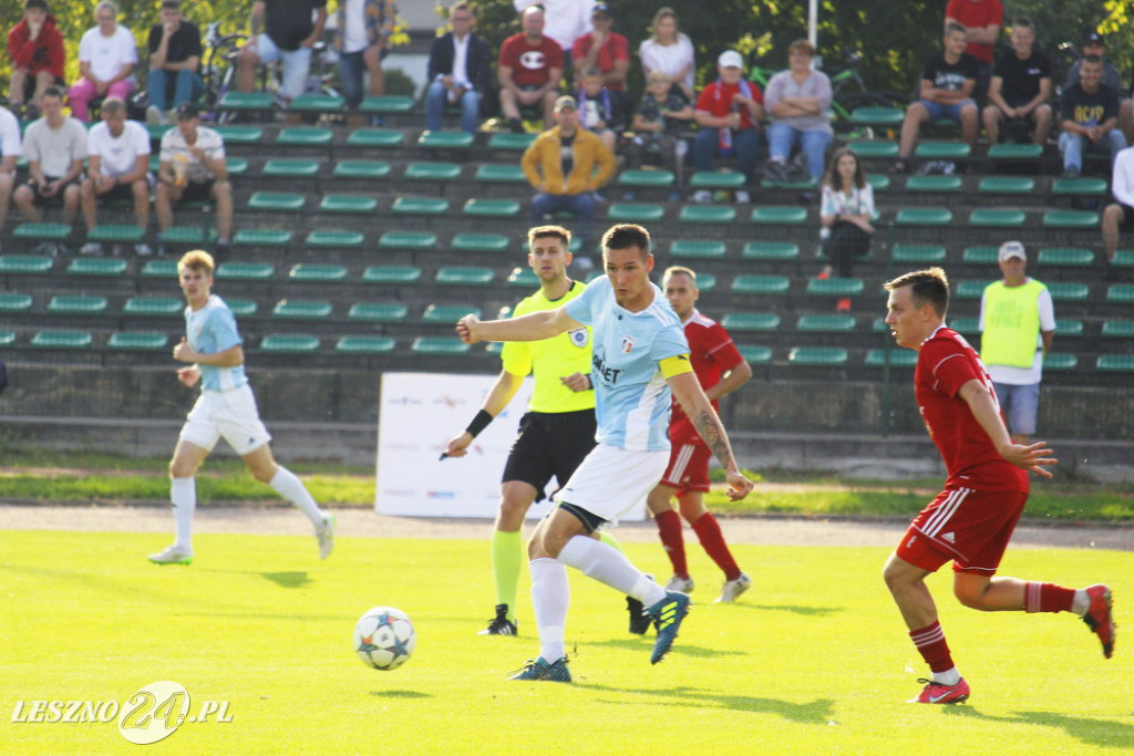 W piłkarskim derby Polonia lepsza od Rawii
