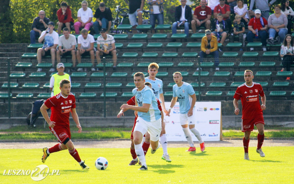 W piłkarskim derby Polonia lepsza od Rawii