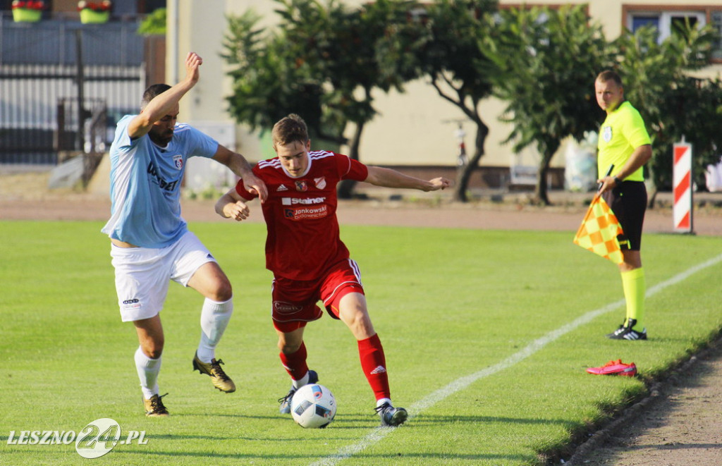 W piłkarskim derby Polonia lepsza od Rawii