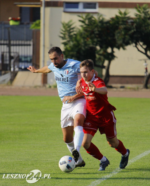 W piłkarskim derby Polonia lepsza od Rawii