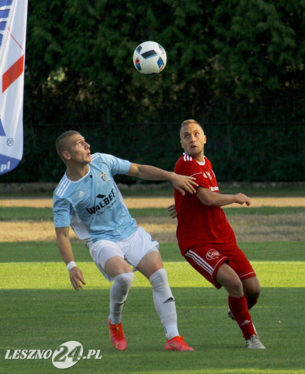 W piłkarskim derby Polonia lepsza od Rawii