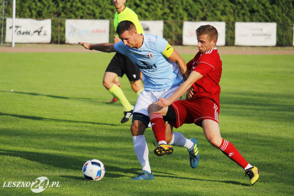 W piłkarskim derby Polonia lepsza od Rawii