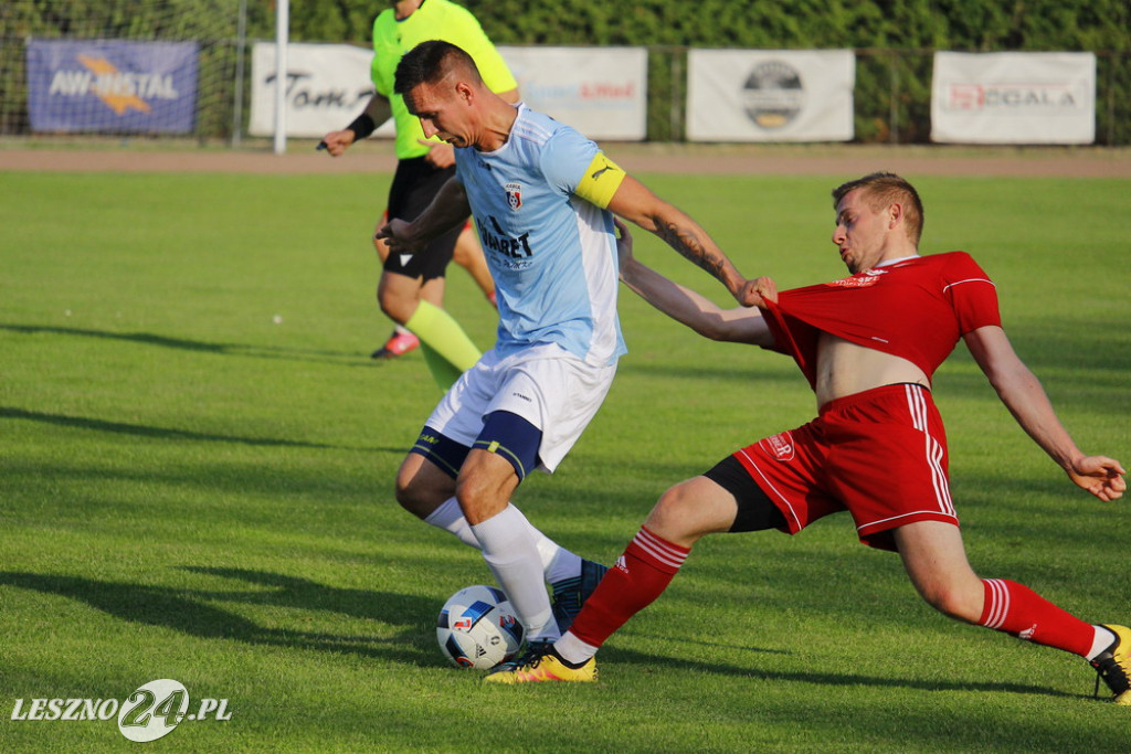 W piłkarskim derby Polonia lepsza od Rawii