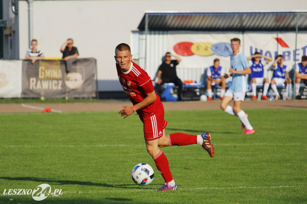 W piłkarskim derby Polonia lepsza od Rawii