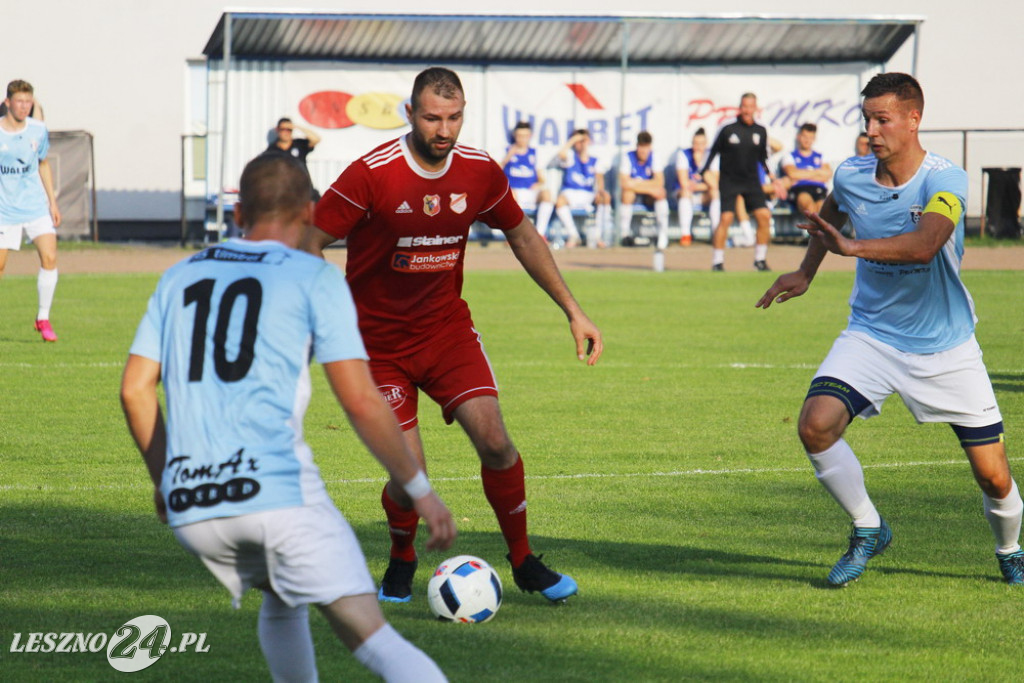 W piłkarskim derby Polonia lepsza od Rawii