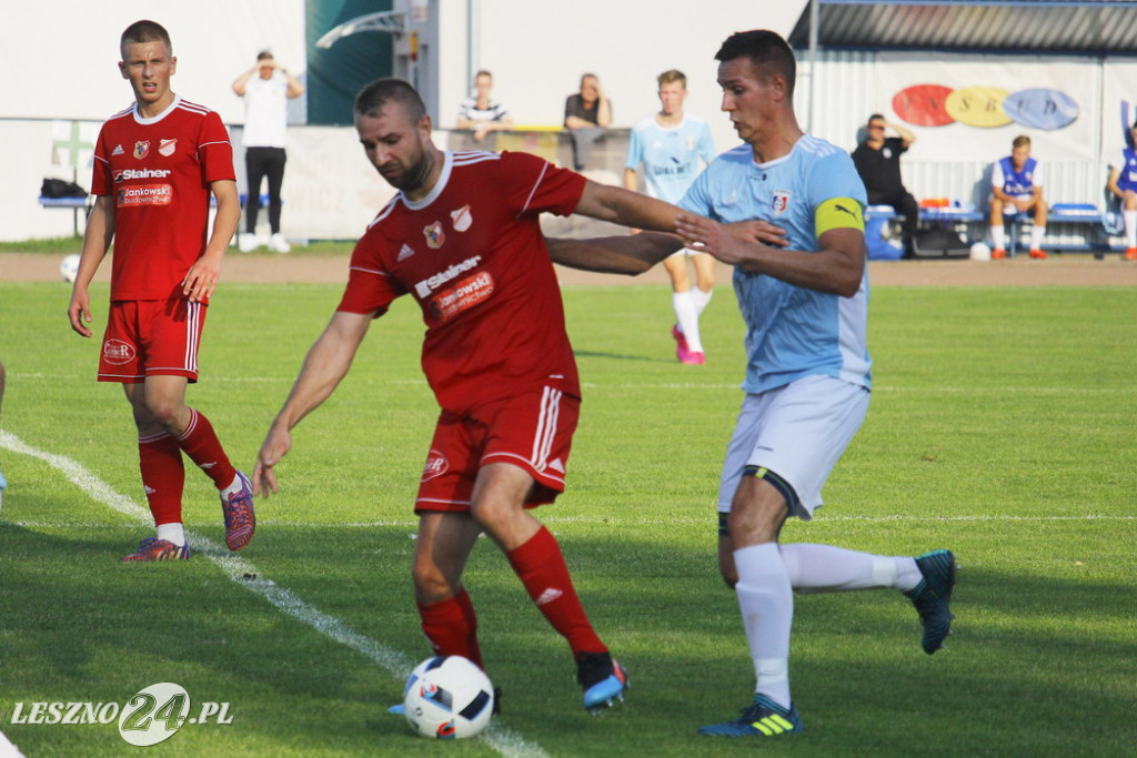 W piłkarskim derby Polonia lepsza od Rawii