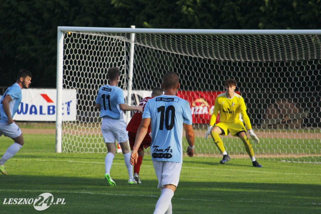 W piłkarskim derby Polonia lepsza od Rawii