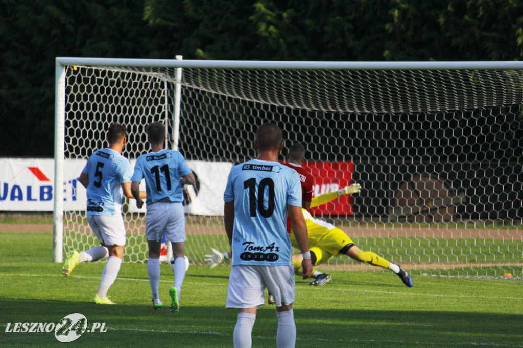 W piłkarskim derby Polonia lepsza od Rawii