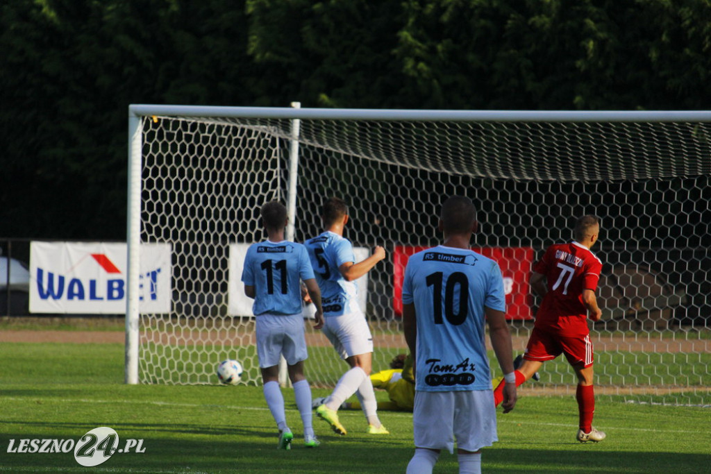 W piłkarskim derby Polonia lepsza od Rawii