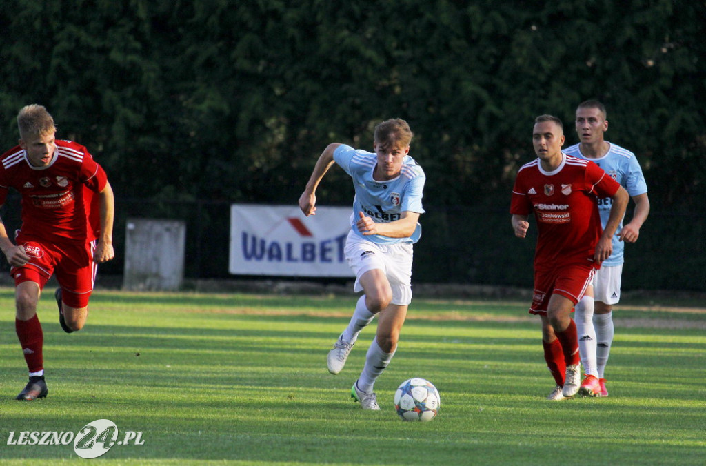 W piłkarskim derby Polonia lepsza od Rawii