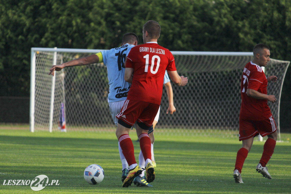 W piłkarskim derby Polonia lepsza od Rawii