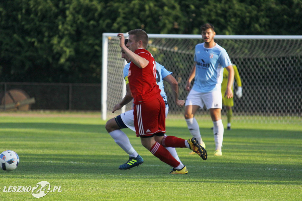 W piłkarskim derby Polonia lepsza od Rawii