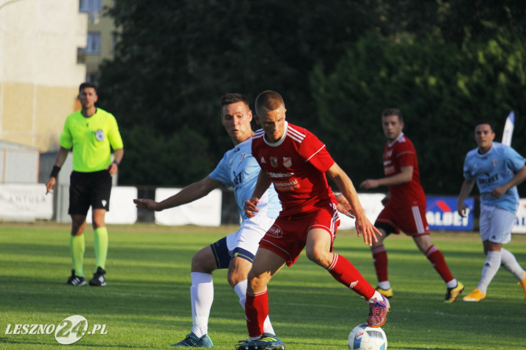 W piłkarskim derby Polonia lepsza od Rawii