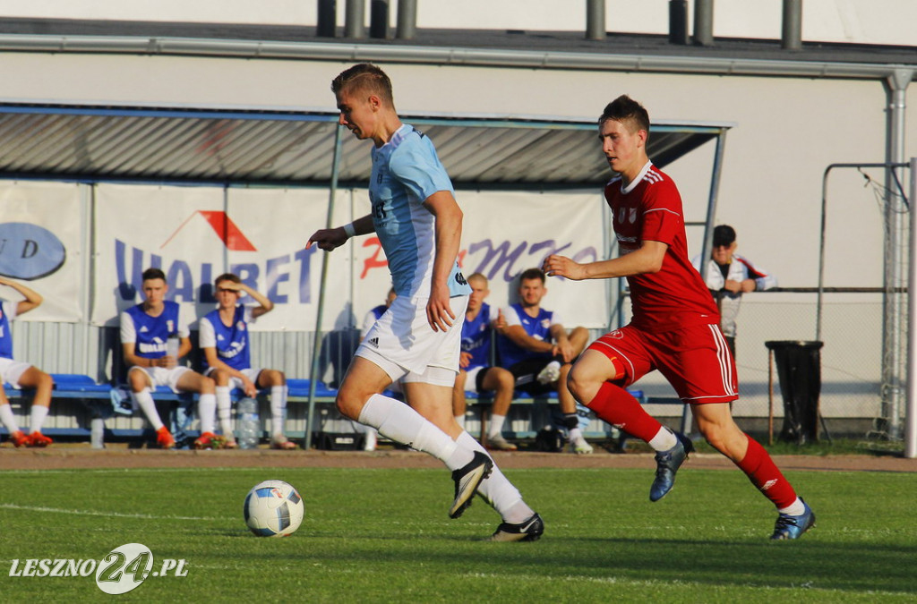 W piłkarskim derby Polonia lepsza od Rawii