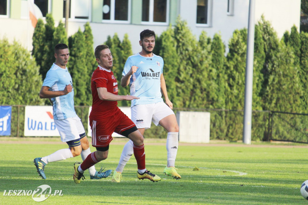 W piłkarskim derby Polonia lepsza od Rawii